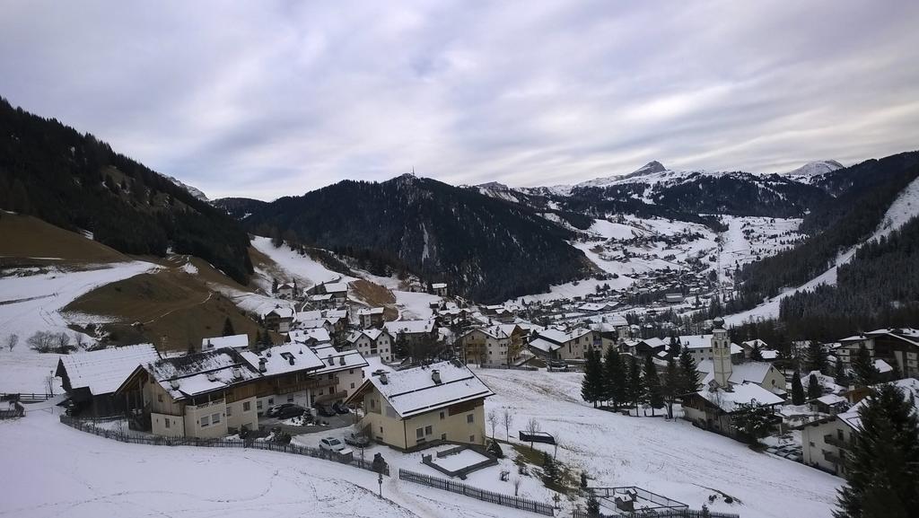 Supermountainski Colfosco公寓 客房 照片